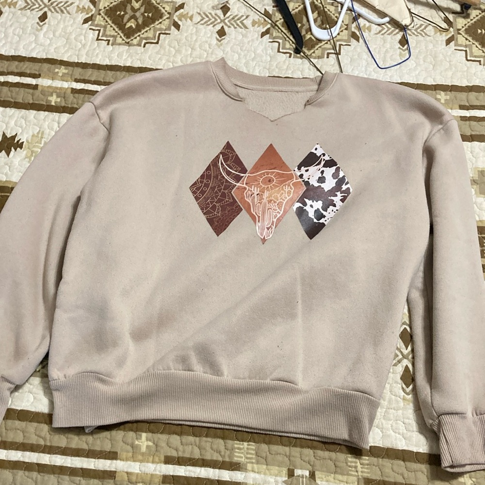 Beige Sweatshirt with Western Graphic